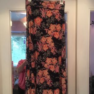 Lularoe maxi xs